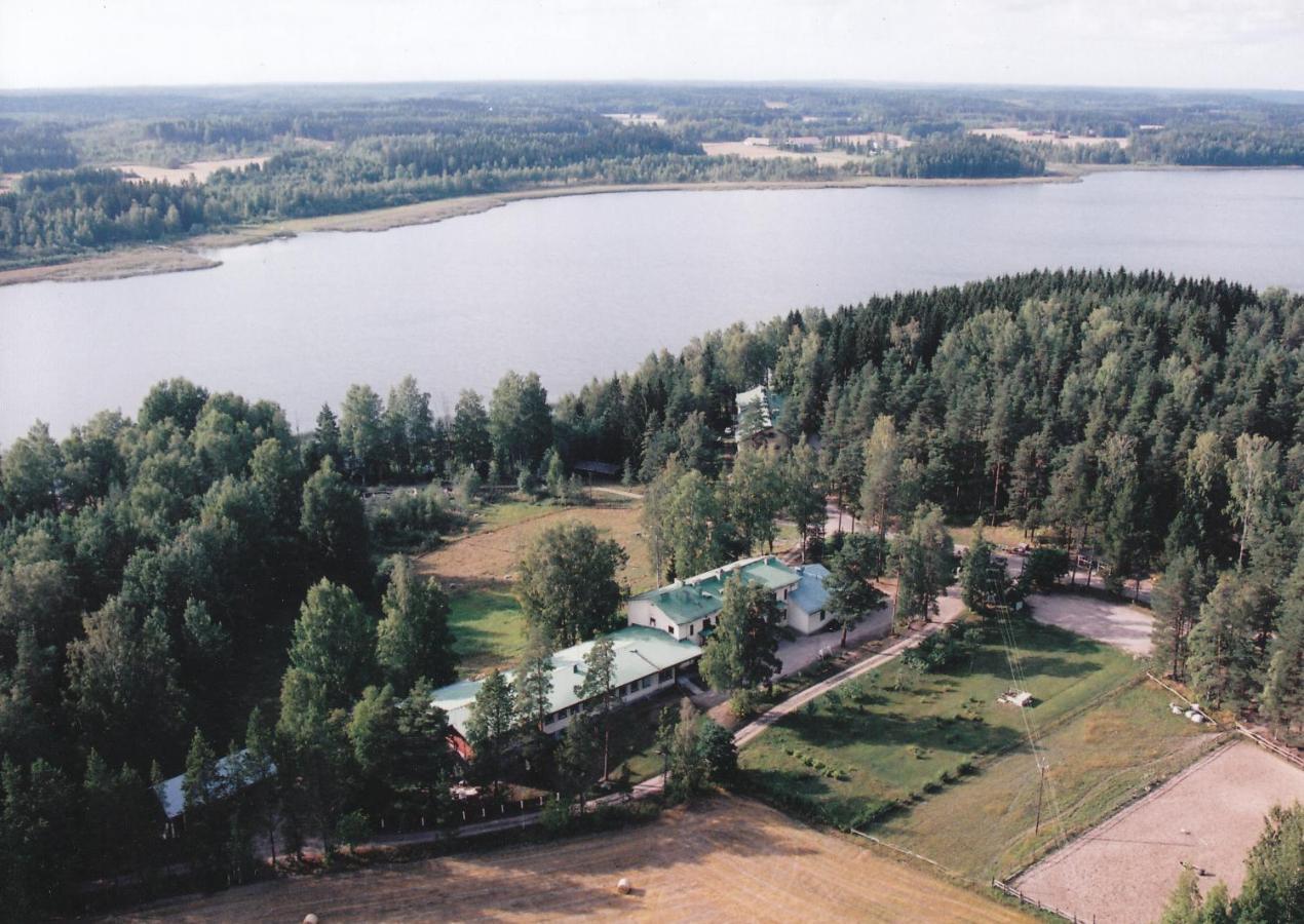 Отель Mummolan Majoitus Uusikyla Экстерьер фото